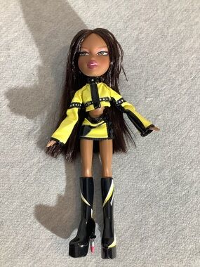 Bratz Scorchin’ Sasha Doll